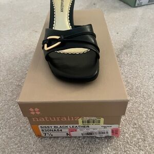 Naturalizer Sissy Black Leather Heels
